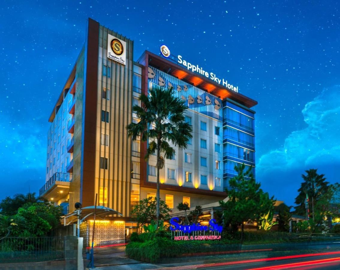 แซฟไฟร์ สกาย ลักซัวรี โฮเต็ล Hotel เซอร์ปง ภายนอก รูปภาพ